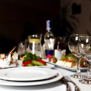 Service traiteur italien à Laval avec plats raffinés pour mariages et événements