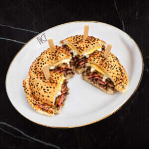 Bombe au Steak & Pepperoni